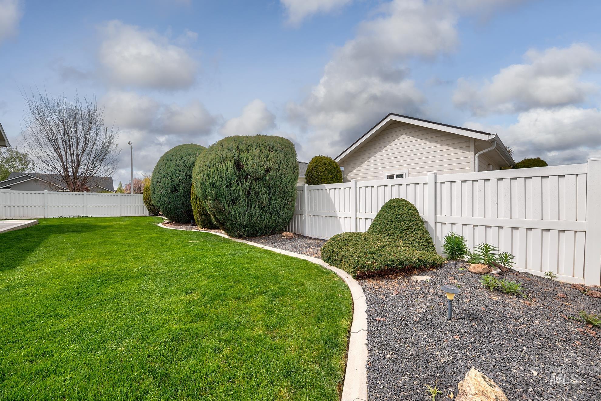 1105 Partridge St, Fruitland, Idaho 83619, 3 Bedrooms, 2 Bathrooms, Residential For Sale, Price $390,000,MLS 98985015