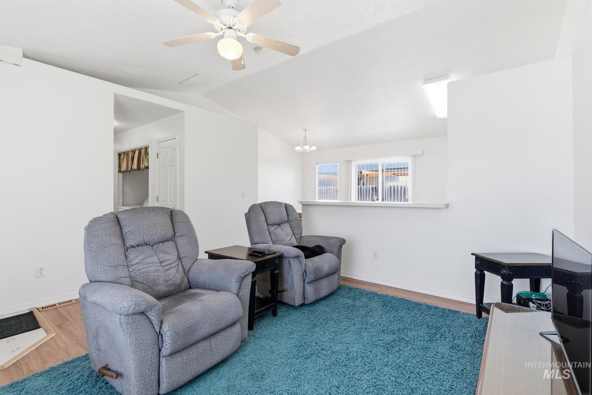 1390 W Wheat St., Kuna, Idaho 83634, 3 Bedrooms, 2 Bathrooms, Residential For Sale, Price $345,000,MLS 98985018