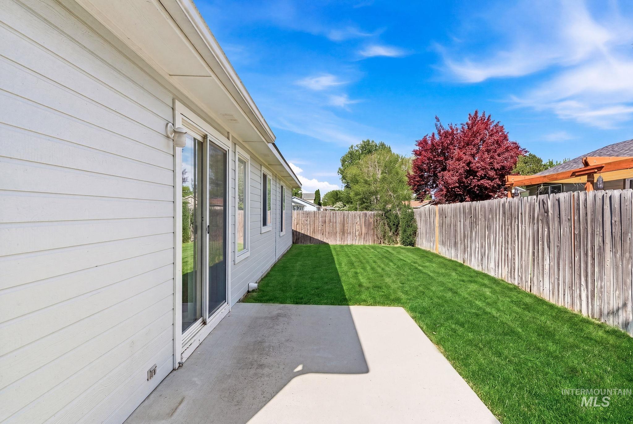 1390 W Wheat St., Kuna, Idaho 83634, 3 Bedrooms, 2 Bathrooms, Residential For Sale, Price $345,000,MLS 98985018
