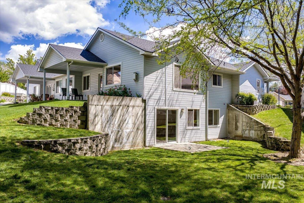 725 N Eagle Road, Eagle, Idaho 83616, 3 Bedrooms, 3 Bathrooms, Residential For Sale, Price $625,000, 98985022