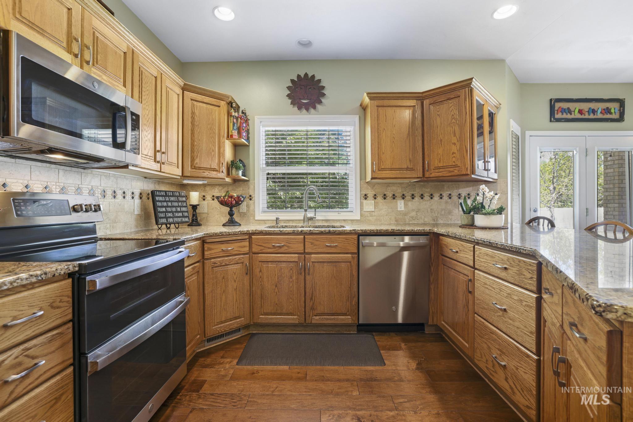 1919 Candleridge Dr, Twin Falls, Idaho 83301, 6 Bedrooms, 3.5 Bathrooms, Residential For Sale, Price $780,000,MLS 98985023