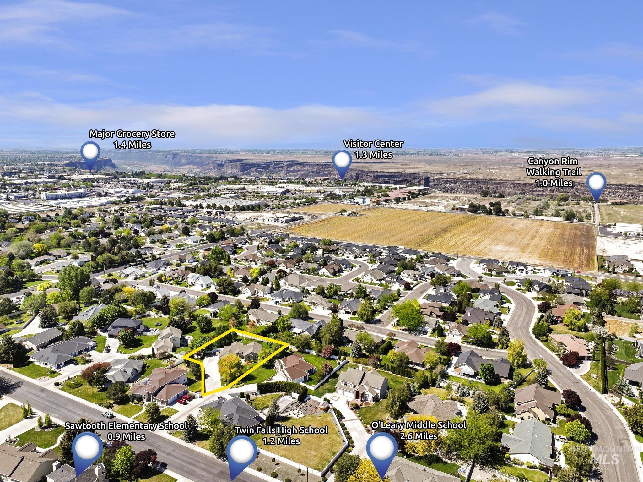 1919 Candleridge Dr, Twin Falls, Idaho 83301, 6 Bedrooms, 3.5 Bathrooms, Residential For Sale, Price $780,000,MLS 98985023
