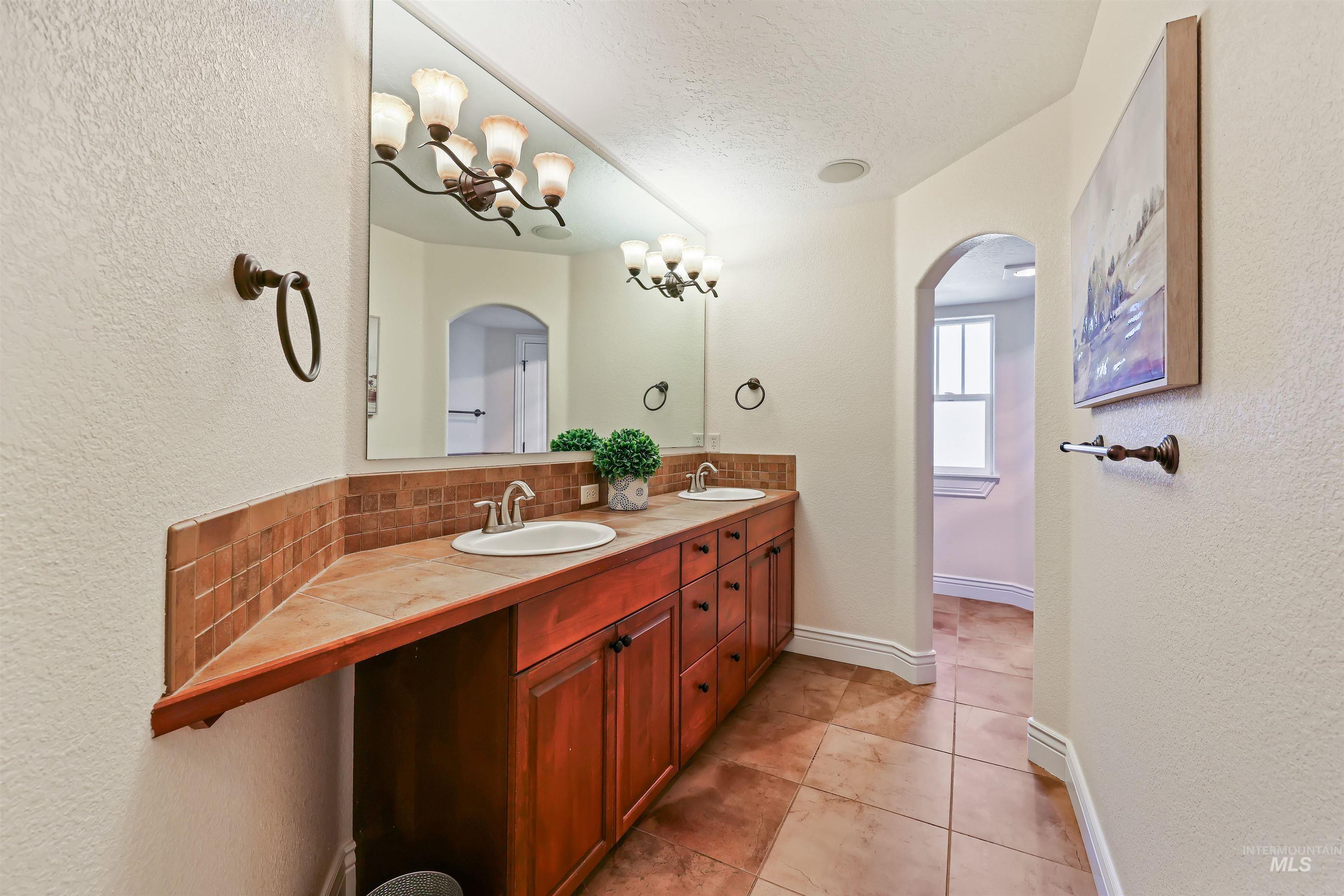 12909 N 12th Ave, Boise, Idaho 83714, 3 Bedrooms, 2.5 Bathrooms, Residential For Sale, Price $639,900,MLS 98985024