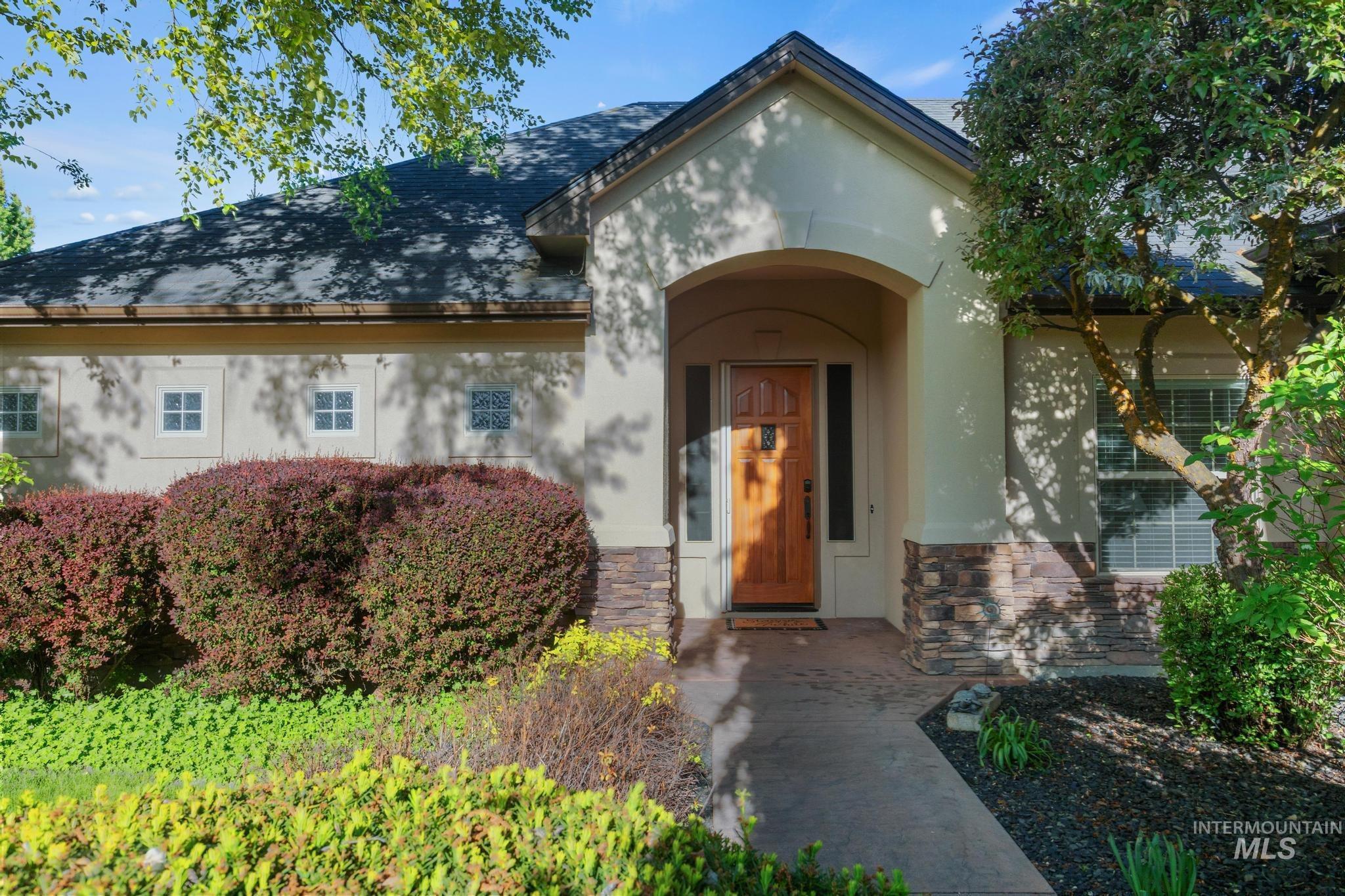 4946 N Villa Ridge Way, Boise, Idaho 83703, 4 Bedrooms, 2.5 Bathrooms, Residential For Sale, Price $1,000,000,MLS 98985025
