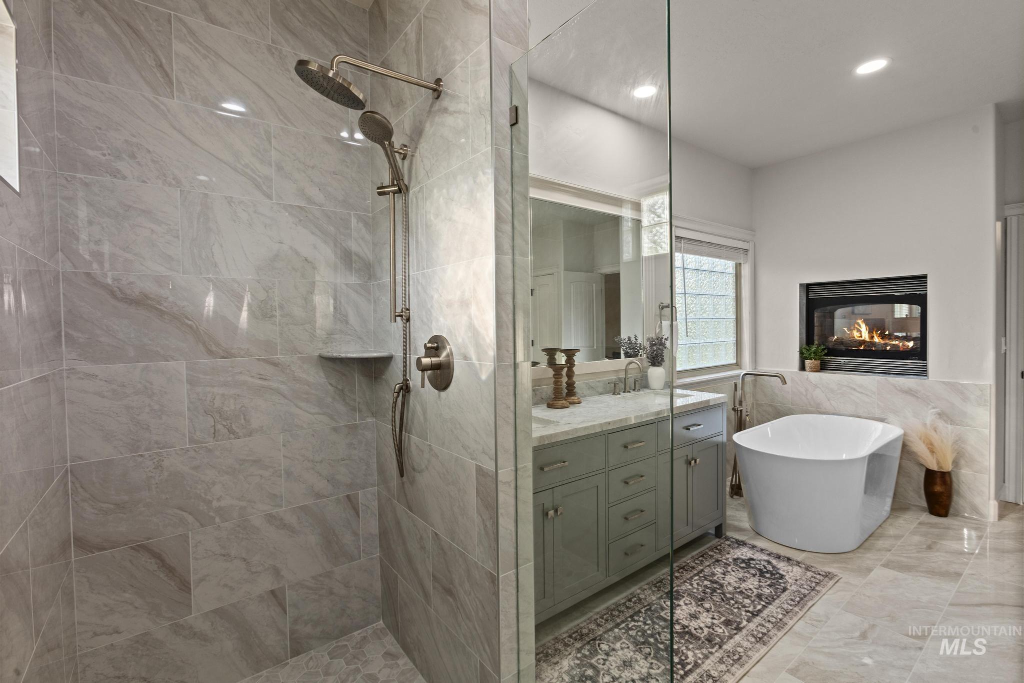4946 N Villa Ridge Way, Boise, Idaho 83703, 4 Bedrooms, 2.5 Bathrooms, Residential For Sale, Price $1,000,000,MLS 98985025
