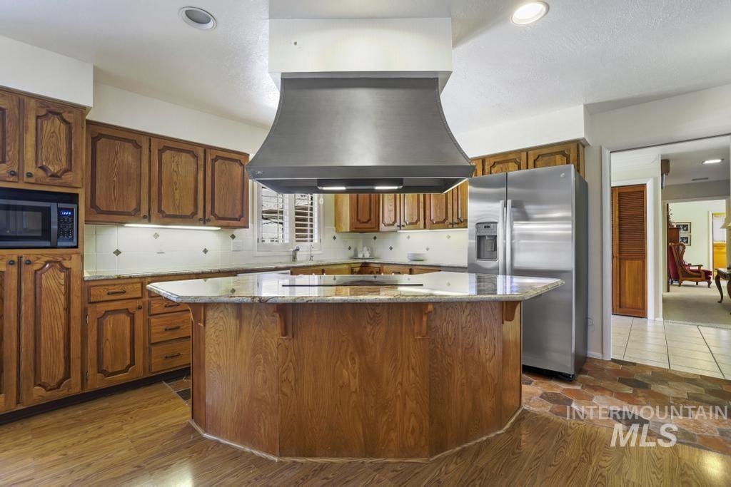 2018 Rancho Vista Dr, Twin Falls, Idaho 83301-4326, 5 Bedrooms, 3.5 Bathrooms, Residential For Sale, Price $675,000,MLS 98985026