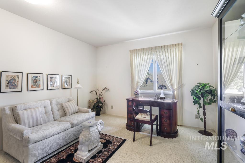 2018 Rancho Vista Dr, Twin Falls, Idaho 83301-4326, 5 Bedrooms, 3.5 Bathrooms, Residential For Sale, Price $675,000,MLS 98985026
