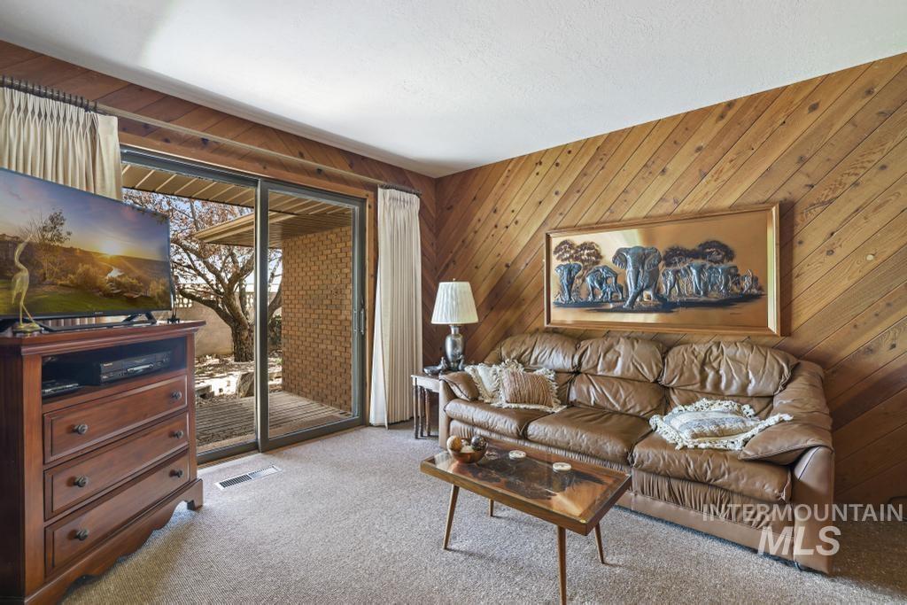 2018 Rancho Vista Dr, Twin Falls, Idaho 83301-4326, 5 Bedrooms, 3.5 Bathrooms, Residential For Sale, Price $675,000,MLS 98985026