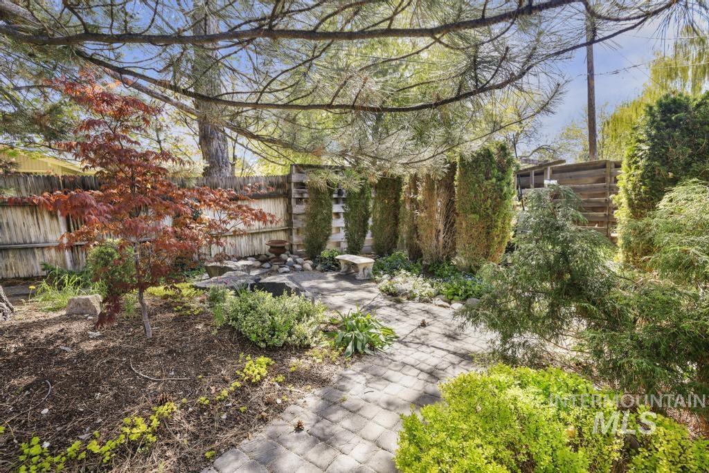 2018 Rancho Vista Dr, Twin Falls, Idaho 83301-4326, 5 Bedrooms, 3.5 Bathrooms, Residential For Sale, Price $675,000,MLS 98985026