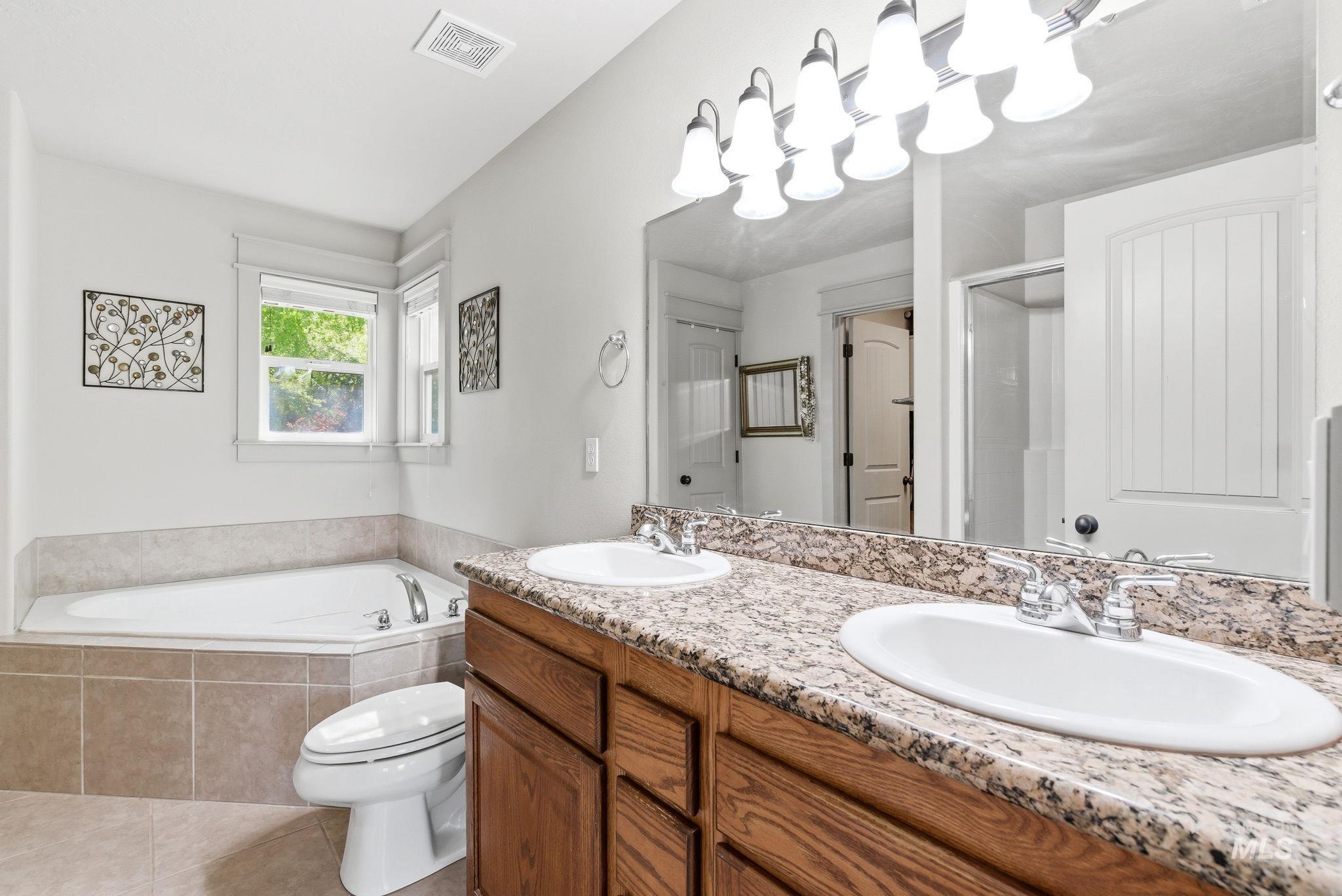 474 N Glen Aspen Way, Star, Idaho 83669, 3 Bedrooms, 2.5 Bathrooms, Residential For Sale, Price $549,500,MLS 98985027