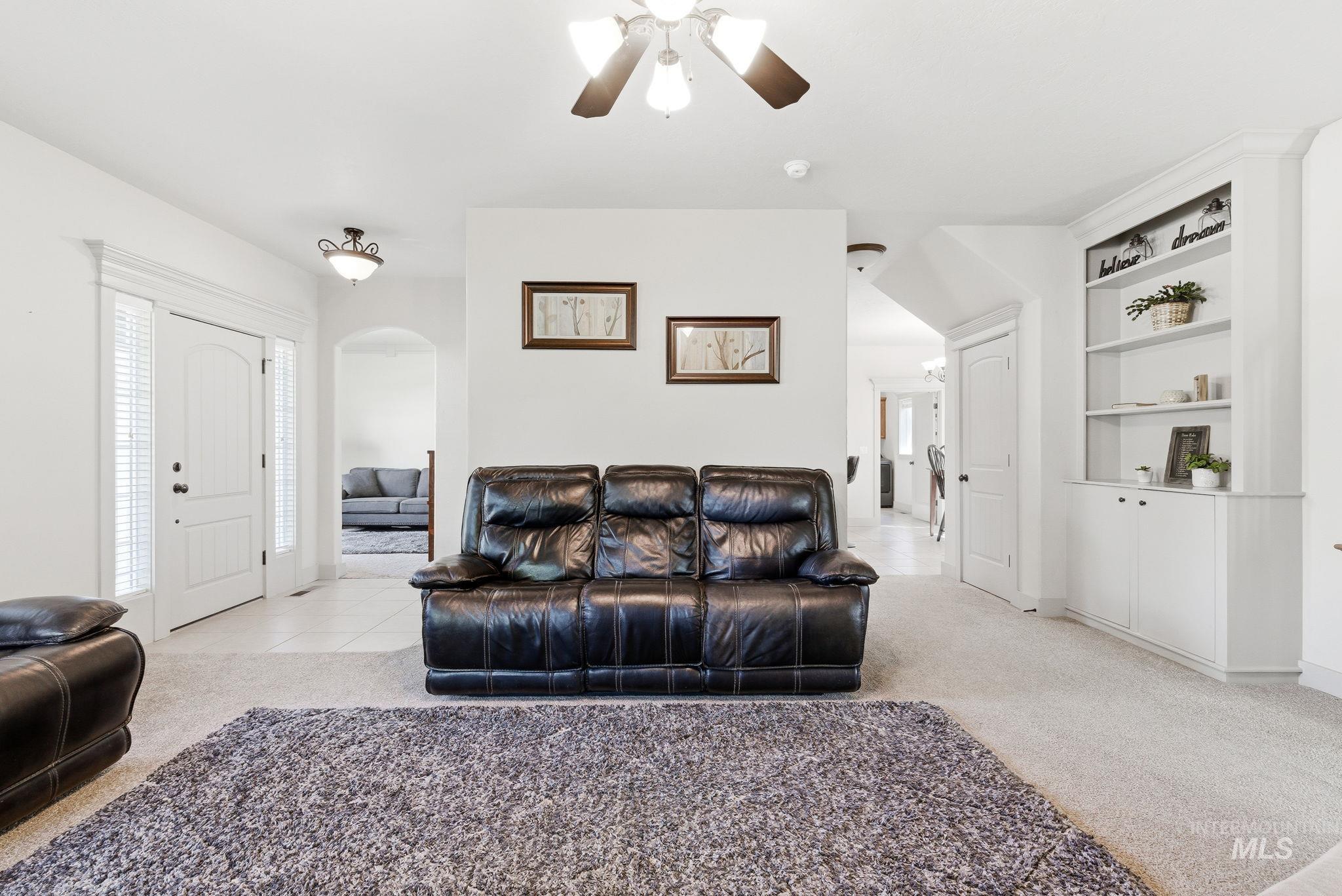 474 N Glen Aspen Way, Star, Idaho 83669, 3 Bedrooms, 2.5 Bathrooms, Residential For Sale, Price $549,500,MLS 98985027