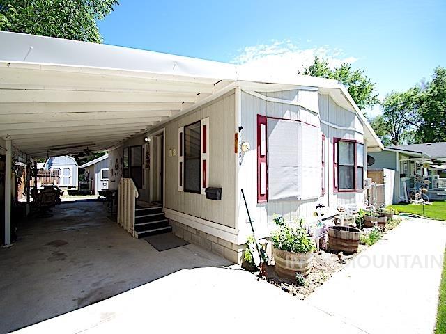 1386 W 3rd Street, Weiser, Idaho 83672, 2 Bedrooms, 2 Bathrooms, Residential For Sale, Price $265,000, 98985030