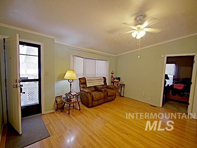 1386 W 3rd Street, Weiser, Idaho 83672, 2 Bedrooms, 2 Bathrooms, Residential For Sale, Price $265,000, 98985030