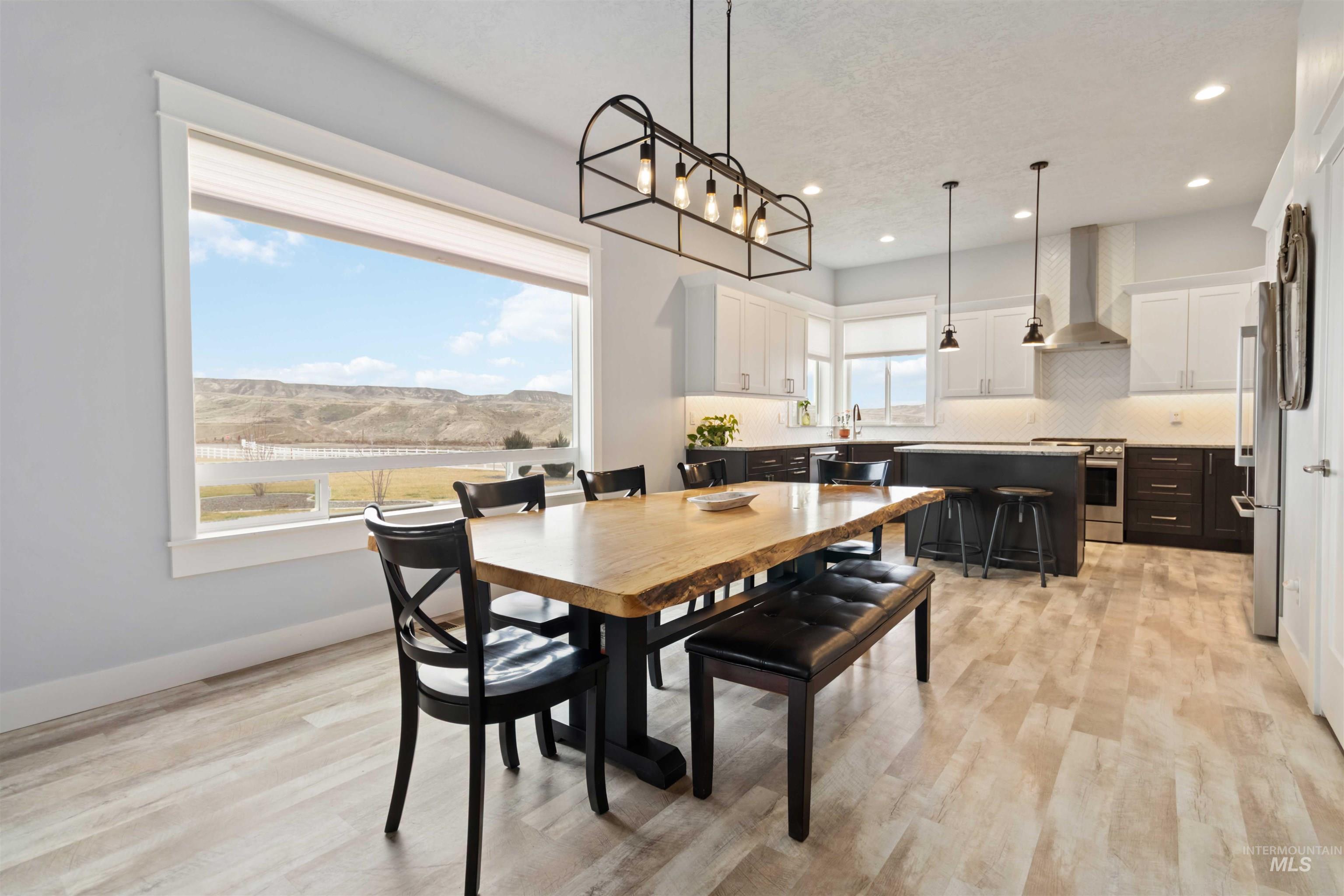 141 Twilight Trail, Marsing, Idaho 83639, 4 Bedrooms, 2 Bathrooms, Residential For Sale, Price $975,000, 98985031