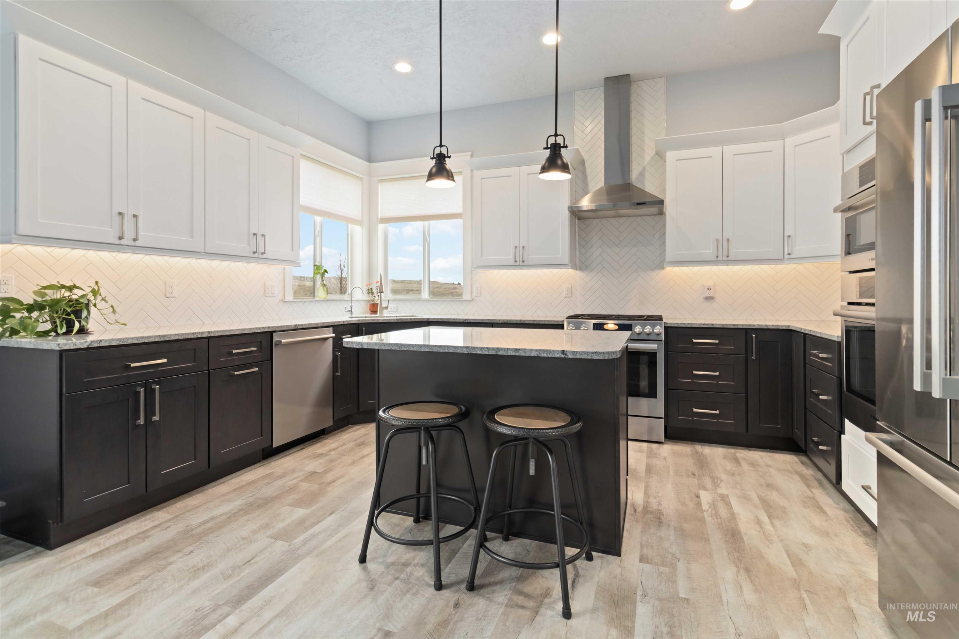 141 Twilight Trail, Marsing, Idaho 83639, 4 Bedrooms, 2 Bathrooms, Residential For Sale, Price $975,000,MLS 98985031