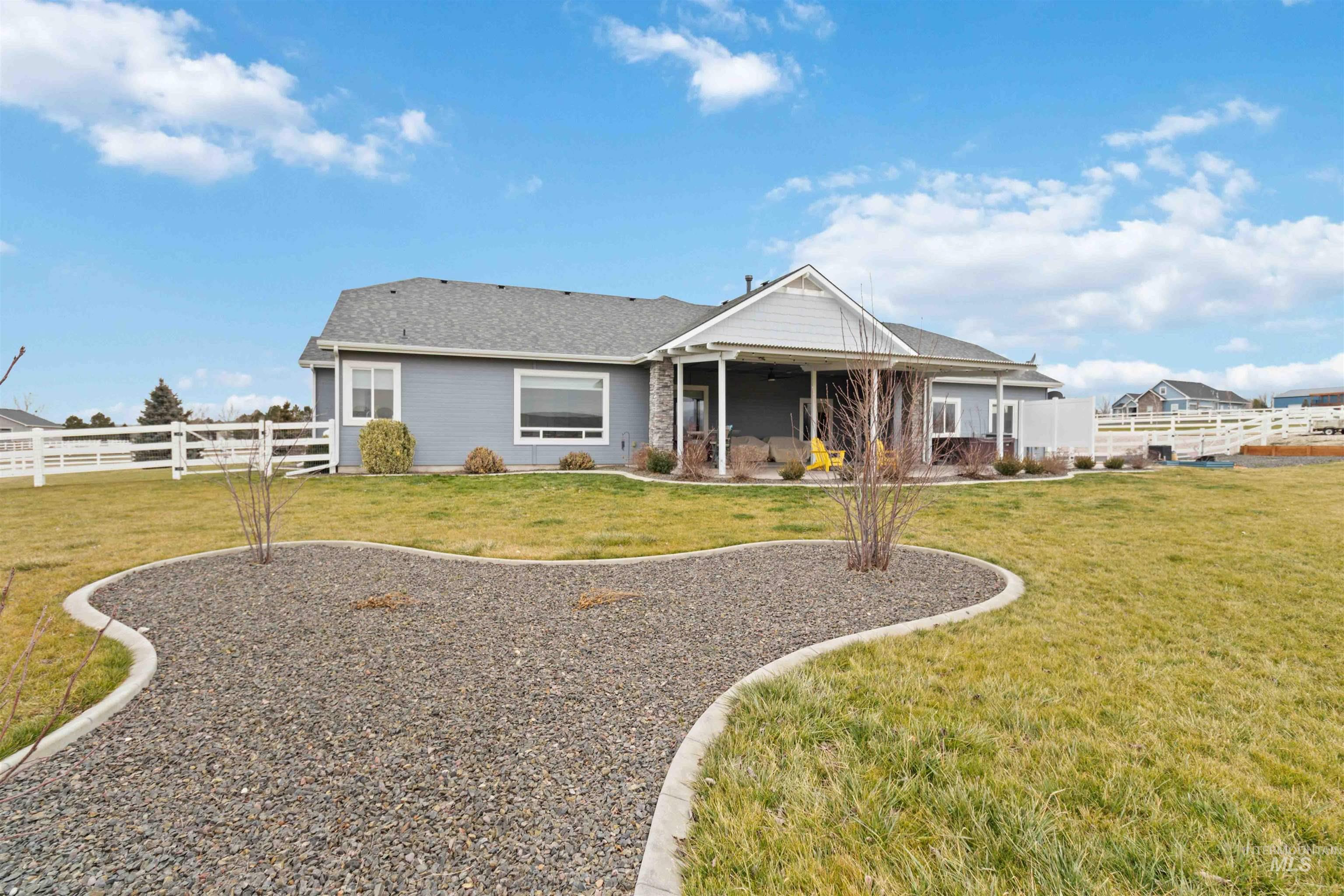 141 Twilight Trail, Marsing, Idaho 83639, 4 Bedrooms, 2 Bathrooms, Residential For Sale, Price $975,000,MLS 98985031