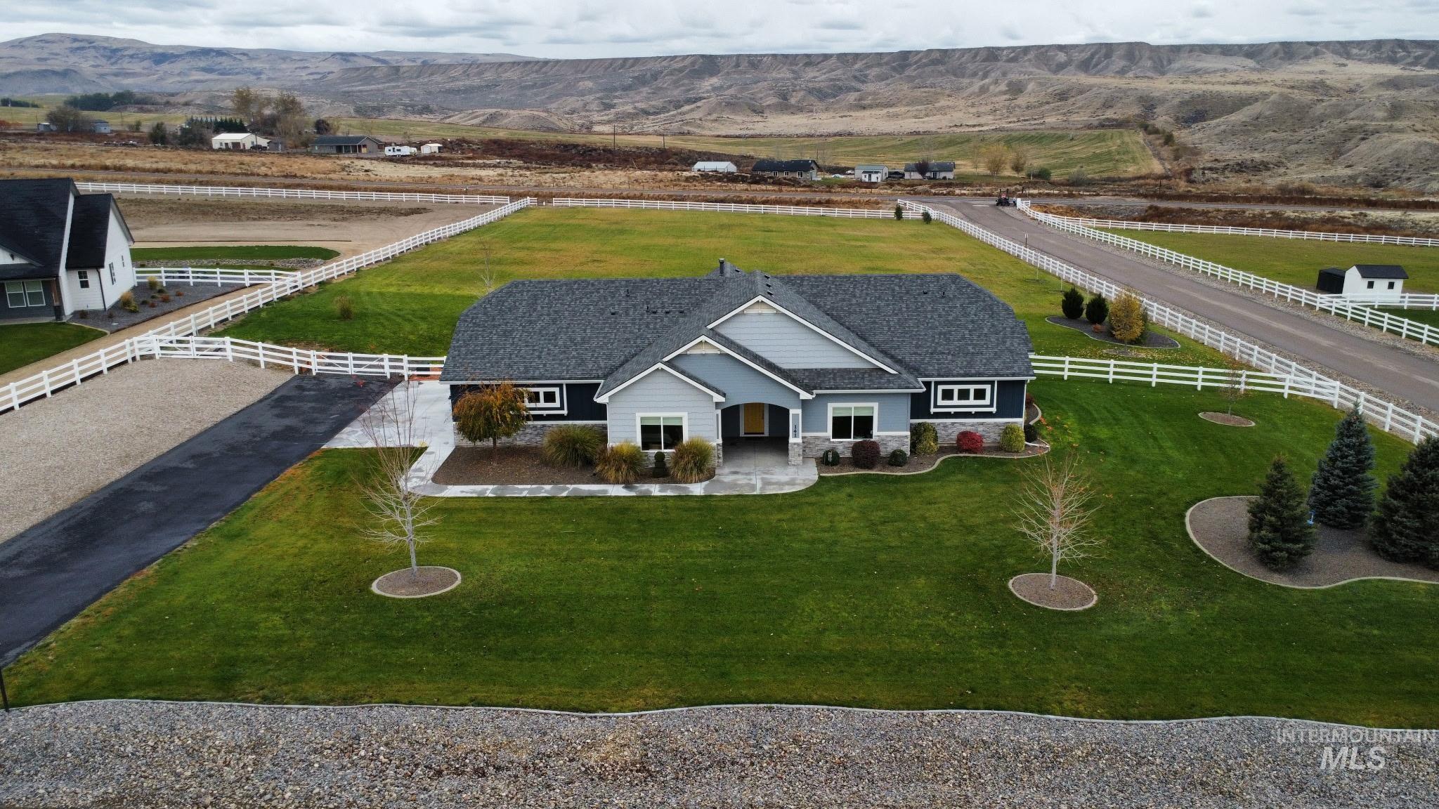 141 Twilight Trail, Marsing, Idaho 83639, 4 Bedrooms, 2 Bathrooms, Residential For Sale, Price $975,000,MLS 98985031