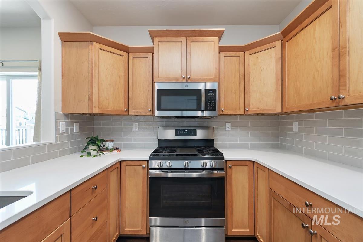1350 W Homestake, Meridian, Idaho 83646, 3 Bedrooms, 2 Bathrooms, Residential For Sale, Price $424,900,MLS 98985033