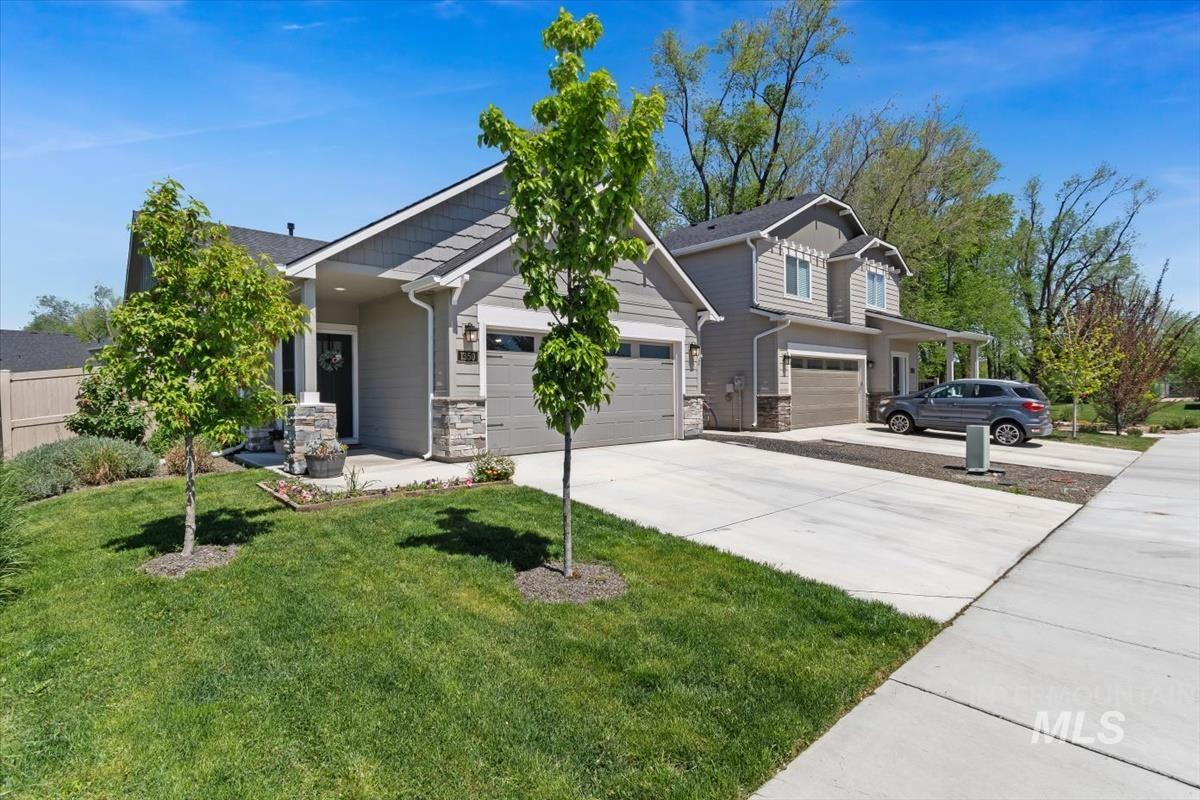 1350 W Homestake, Meridian, Idaho 83646, 3 Bedrooms, 2 Bathrooms, Residential For Sale, Price $424,900,MLS 98985033