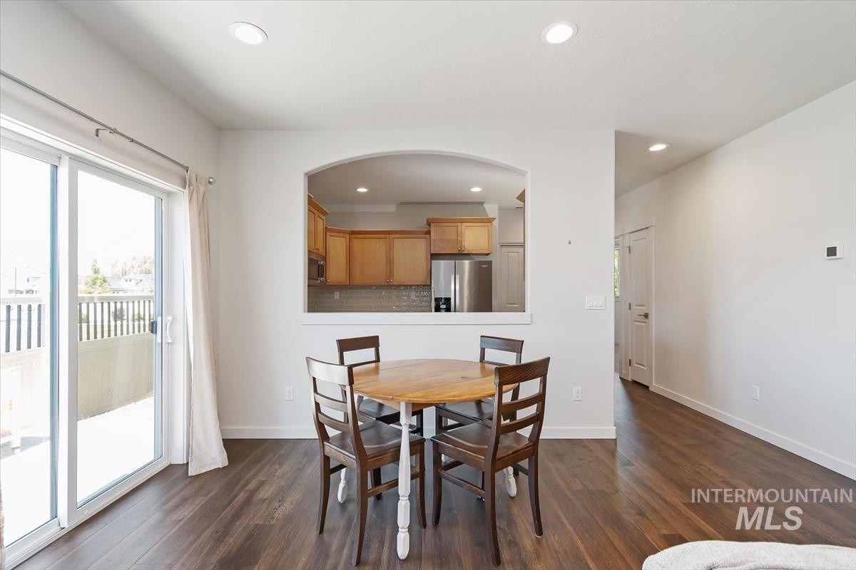 1350 W Homestake, Meridian, Idaho 83646, 3 Bedrooms, 2 Bathrooms, Residential For Sale, Price $424,900,MLS 98985033