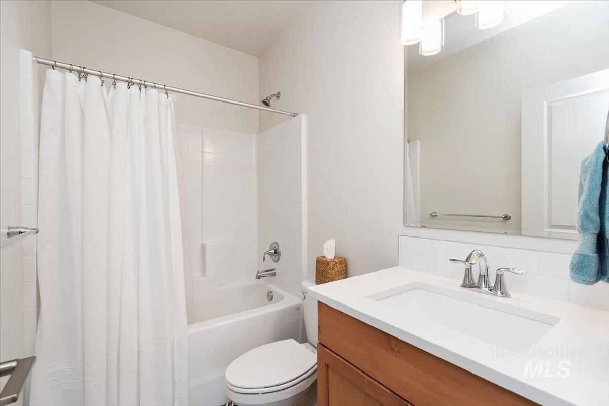 1350 W Homestake, Meridian, Idaho 83646, 3 Bedrooms, 2 Bathrooms, Residential For Sale, Price $424,900,MLS 98985033