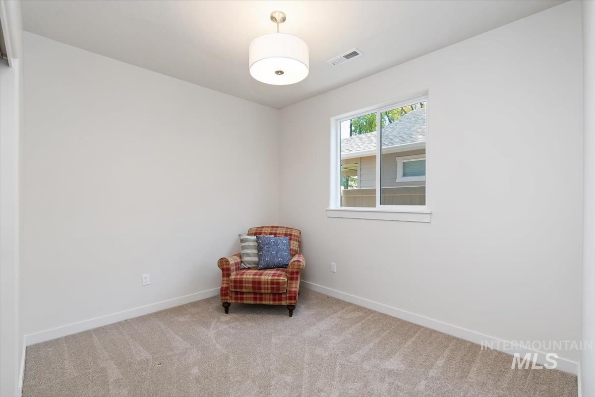 1350 W Homestake, Meridian, Idaho 83646, 3 Bedrooms, 2 Bathrooms, Residential For Sale, Price $424,900,MLS 98985033