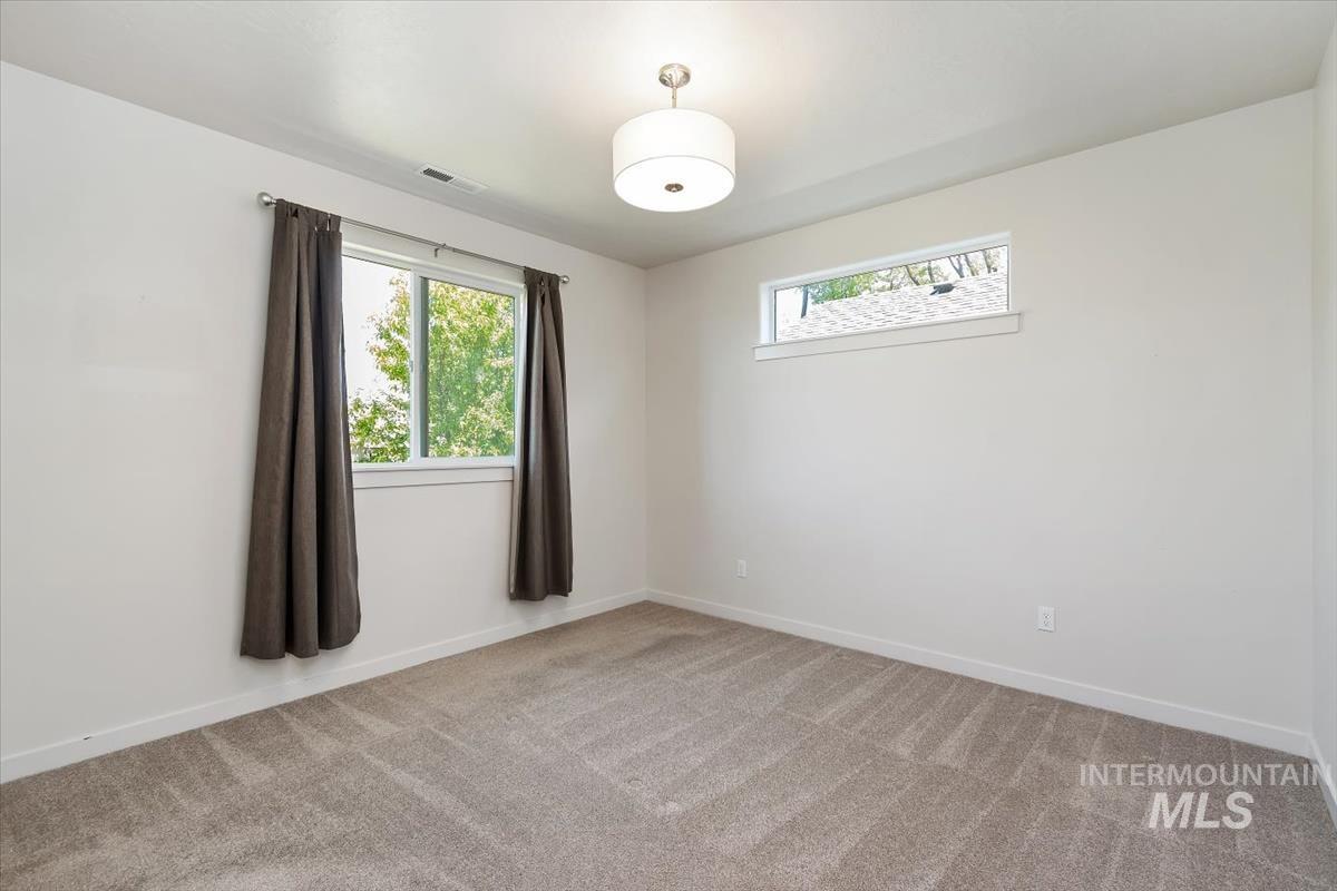 1350 W Homestake, Meridian, Idaho 83646, 3 Bedrooms, 2 Bathrooms, Residential For Sale, Price $424,900,MLS 98985033