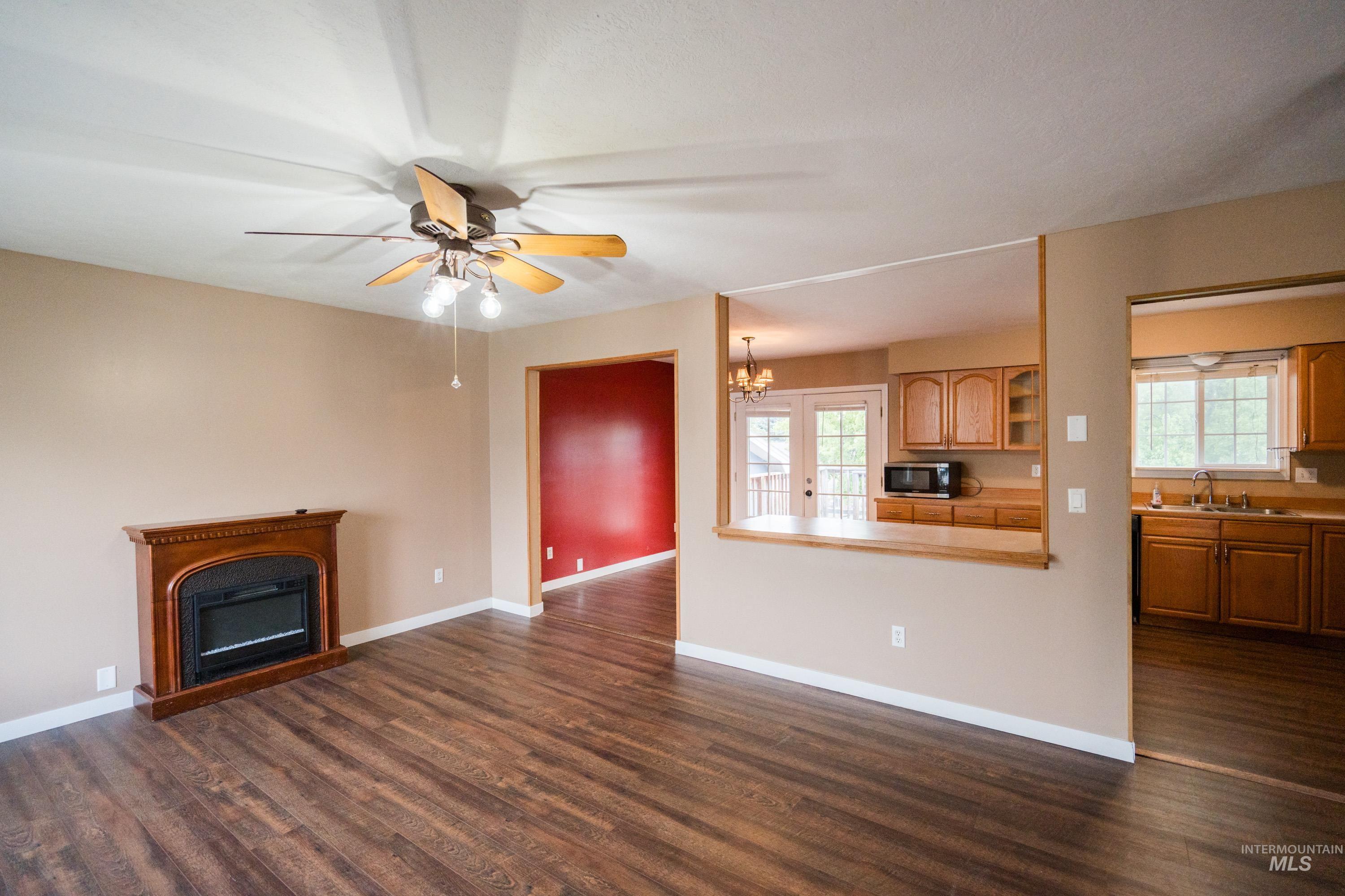 1931 Y Street, Heyburn, Idaho 83336, 4 Bedrooms, 2 Bathrooms, Residential For Sale, Price $330,000,MLS 98985043