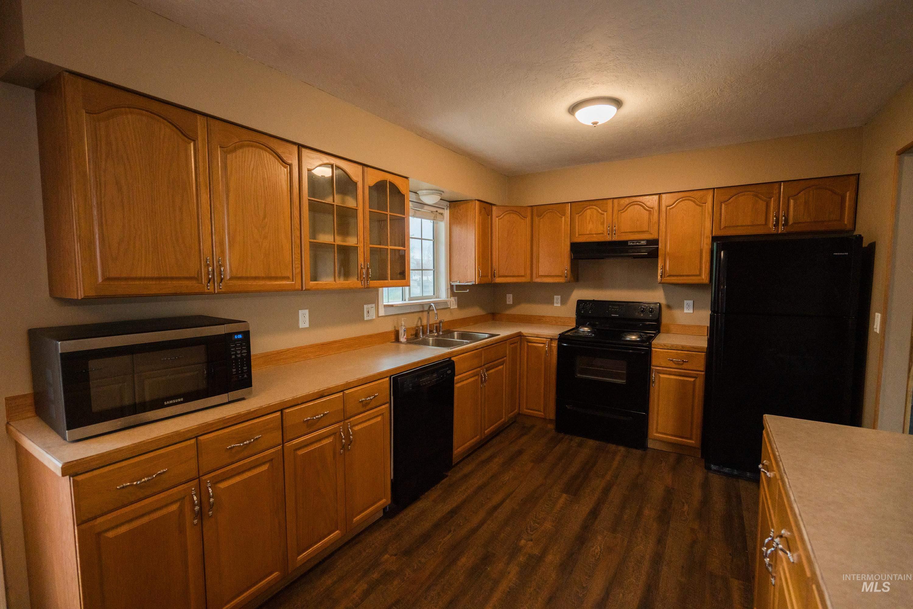 1931 Y Street, Heyburn, Idaho 83336, 4 Bedrooms, 2 Bathrooms, Residential For Sale, Price $330,000,MLS 98985043