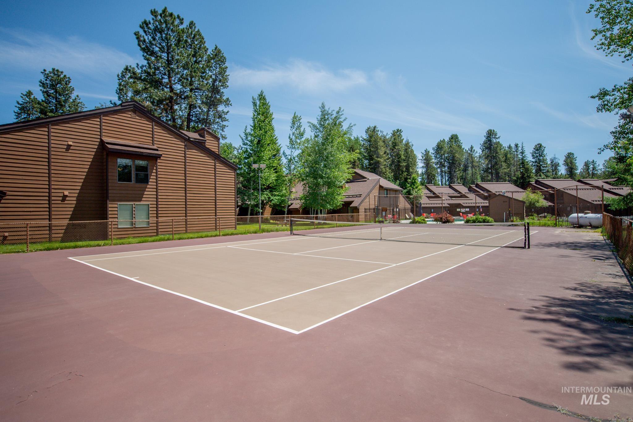 1630 N Davis Ave., McCall, Idaho 83638, 2 Bedrooms, 2 Bathrooms, Residential For Sale, Price $424,500,MLS 98985046