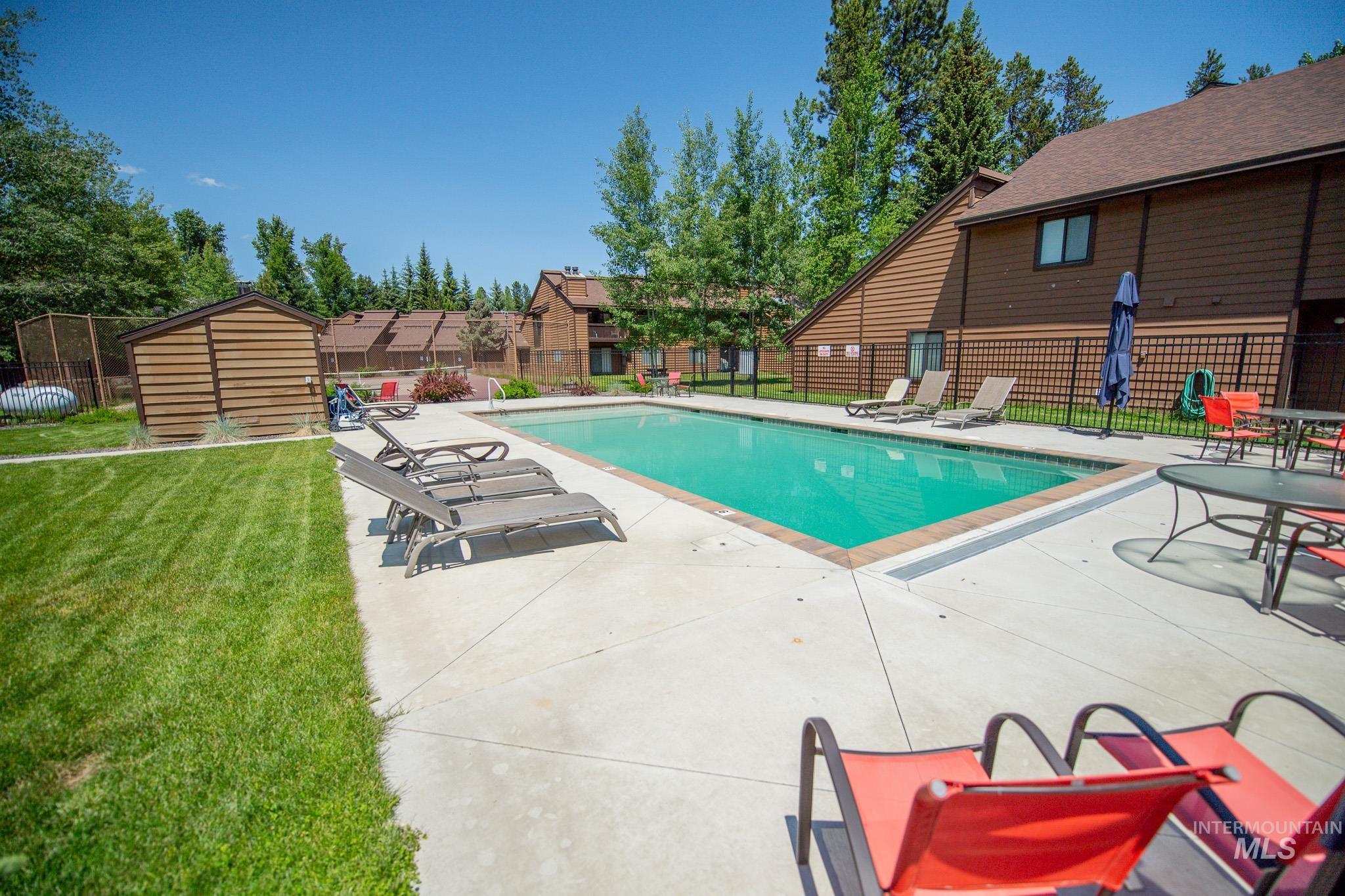 1630 N Davis Ave., McCall, Idaho 83638, 2 Bedrooms, 2 Bathrooms, Residential For Sale, Price $424,500,MLS 98985046