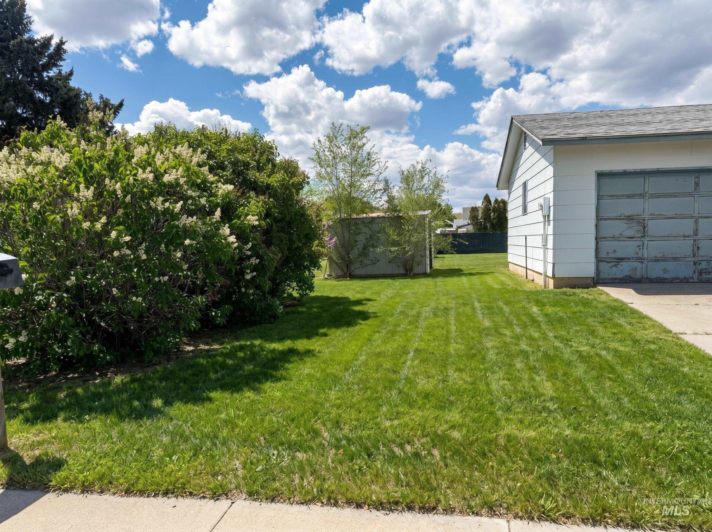 1305 N 2nd E, Mountain Home, Idaho 83647, 3 Bedrooms, 1 Bathroom, Residential For Sale, Price $180,000,MLS 98985049