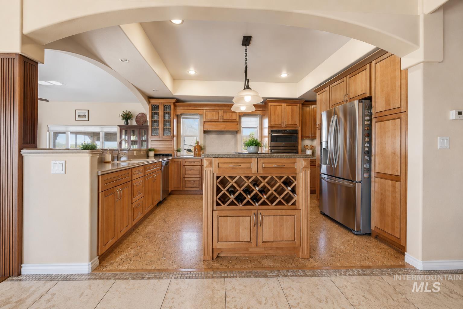 1752 E 4550 N, Buhl, Idaho 83316, 3 Bedrooms, 3.5 Bathrooms, Residential For Sale, Price $950,000,MLS 98985051