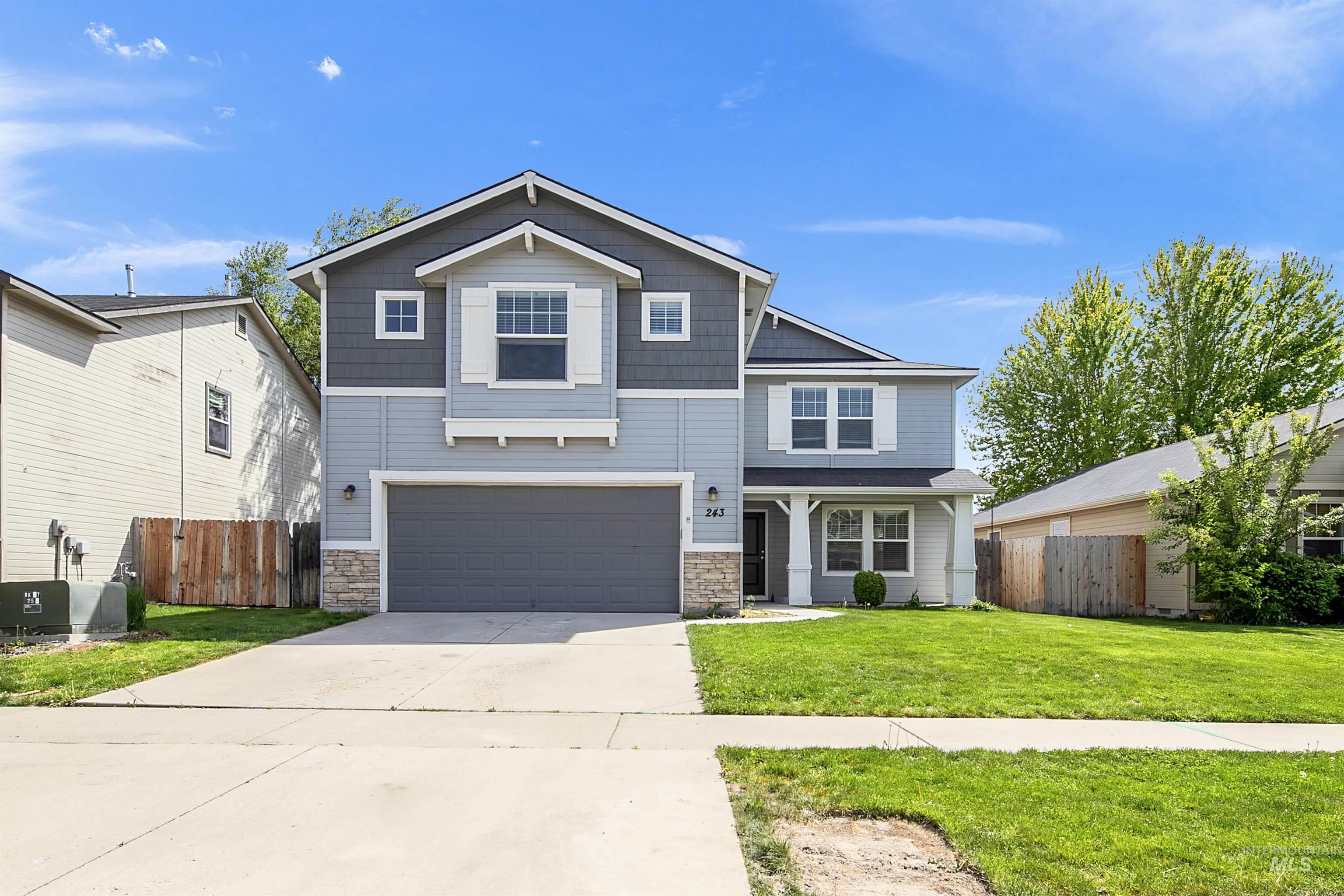 243 W White Sands Dr, Meridian, Idaho 83646, 5 Bedrooms, 2.5 Bathrooms, Residential For Sale, Price $550,000,MLS 98985054