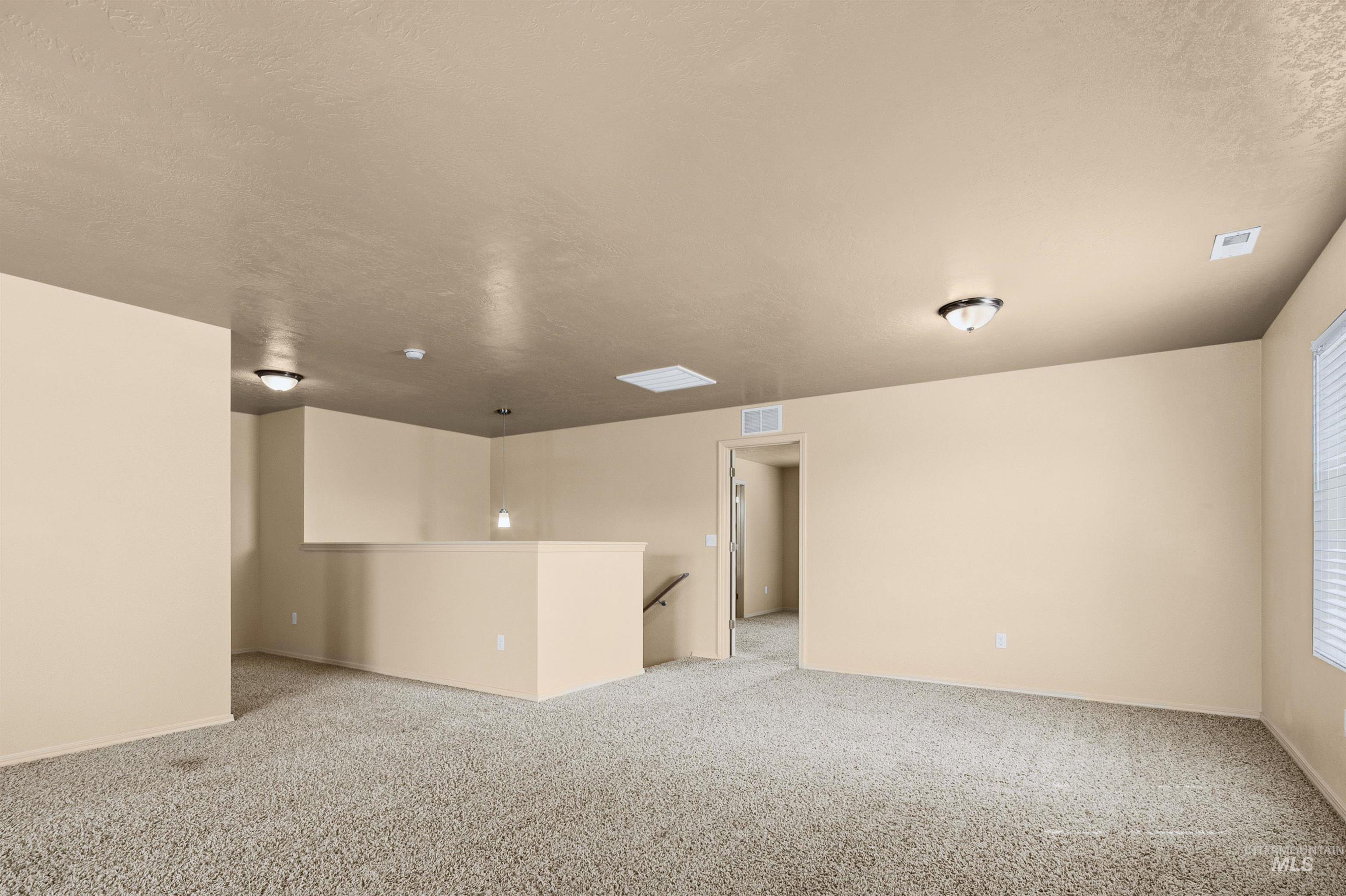 243 W White Sands Dr, Meridian, Idaho 83646, 5 Bedrooms, 2.5 Bathrooms, Residential For Sale, Price $550,000,MLS 98985054