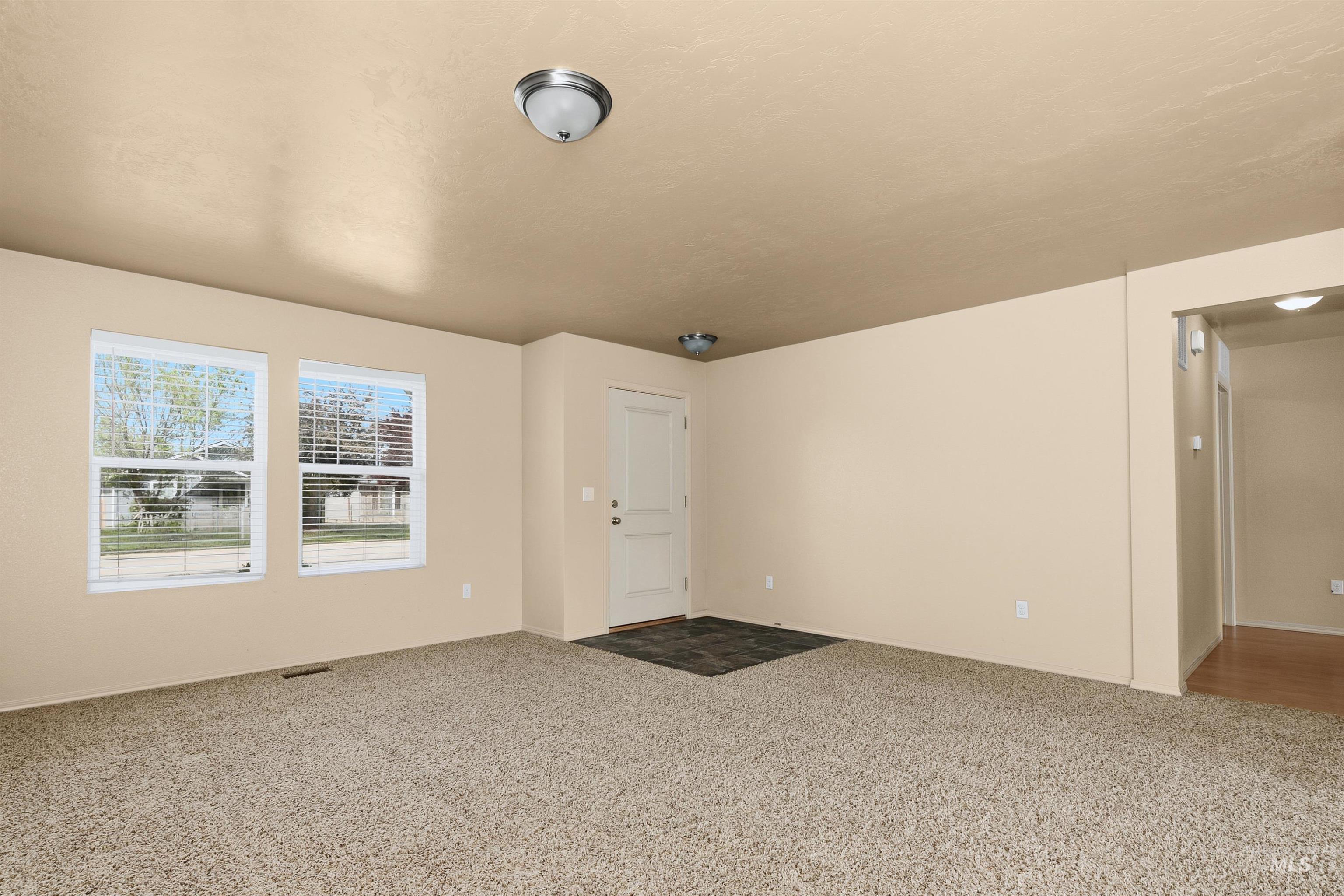 243 W White Sands Dr, Meridian, Idaho 83646, 5 Bedrooms, 2.5 Bathrooms, Residential For Sale, Price $550,000,MLS 98985054