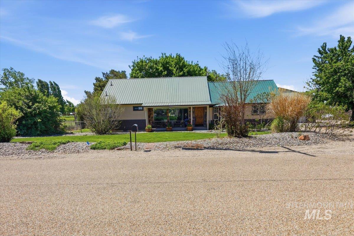 18105 Plum Road, Caldwell, Idaho 83607, 3 Bedrooms, 2 Bathrooms, Residential For Sale, Price $650,000,MLS 98985057