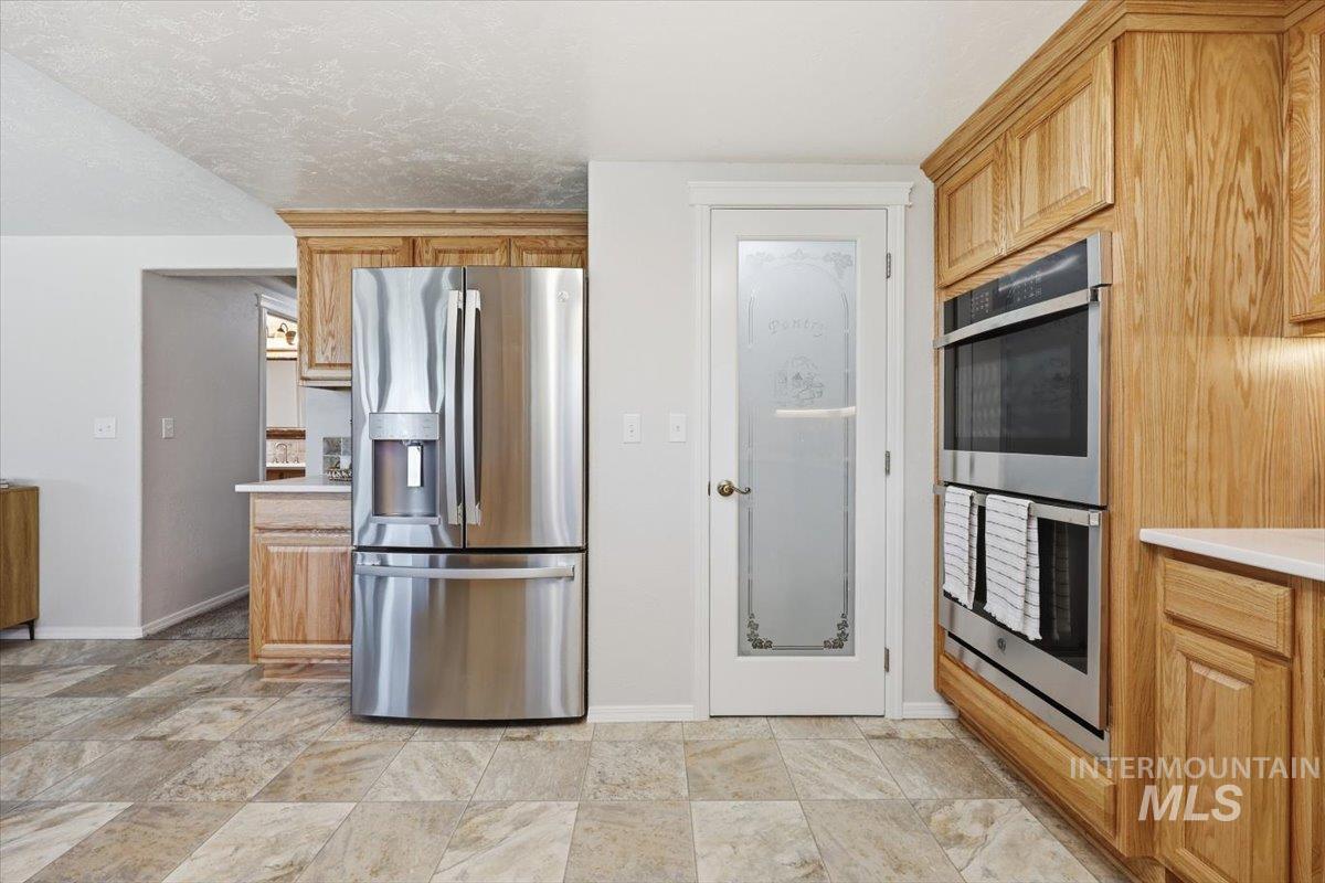 18105 Plum Road, Caldwell, Idaho 83607, 3 Bedrooms, 2 Bathrooms, Residential For Sale, Price $650,000,MLS 98985057