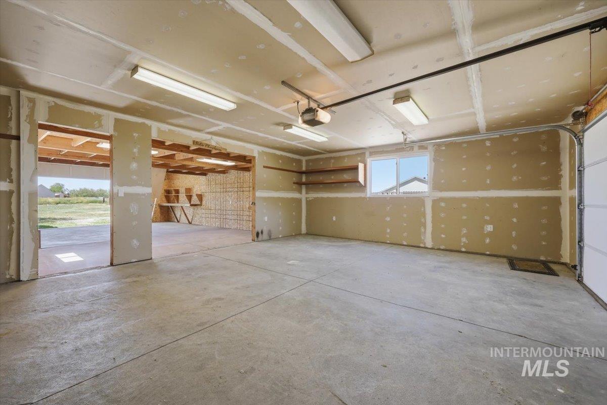 18105 Plum Road, Caldwell, Idaho 83607, 3 Bedrooms, 2 Bathrooms, Residential For Sale, Price $650,000,MLS 98985057
