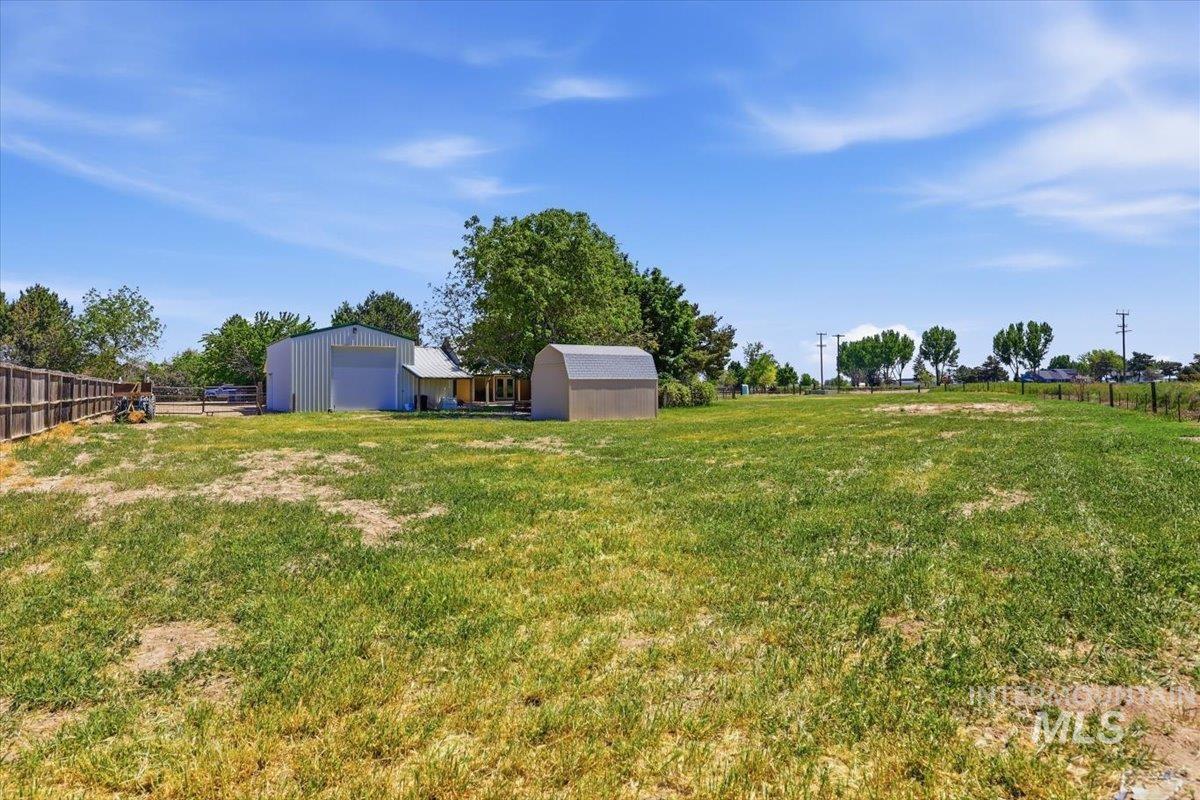 18105 Plum Road, Caldwell, Idaho 83607, 3 Bedrooms, 2 Bathrooms, Residential For Sale, Price $650,000,MLS 98985057