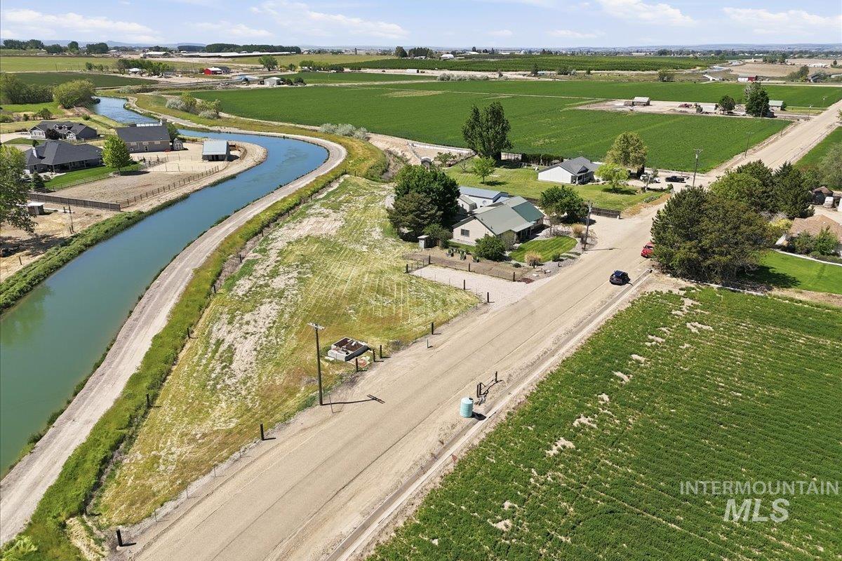 18105 Plum Road, Caldwell, Idaho 83607, 3 Bedrooms, 2 Bathrooms, Residential For Sale, Price $650,000,MLS 98985057