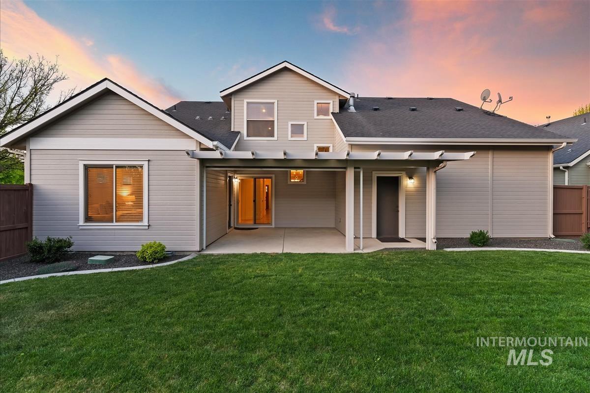 863 W Colbert St, Meridian, Idaho 83646, 3 Bedrooms, 2.5 Bathrooms, Residential For Sale, Price $634,900,MLS 98985060