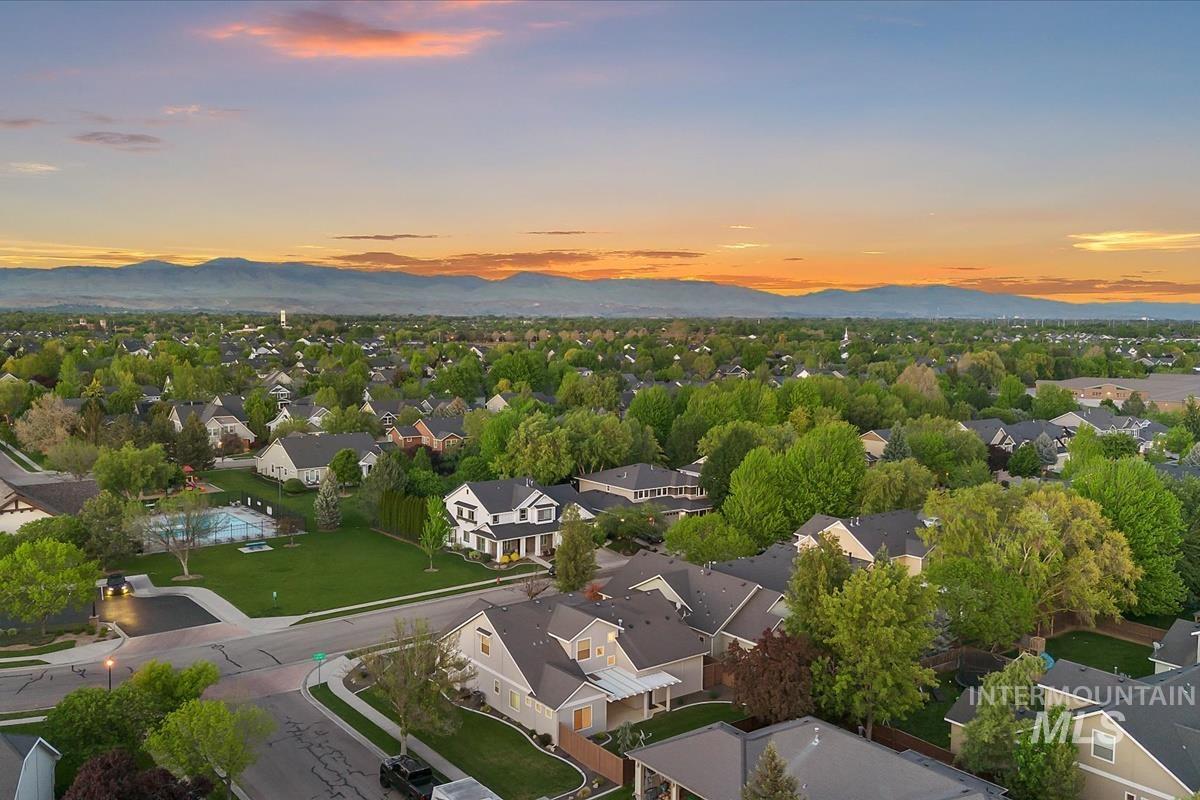 863 W Colbert St, Meridian, Idaho 83646, 3 Bedrooms, 2.5 Bathrooms, Residential For Sale, Price $634,900,MLS 98985060