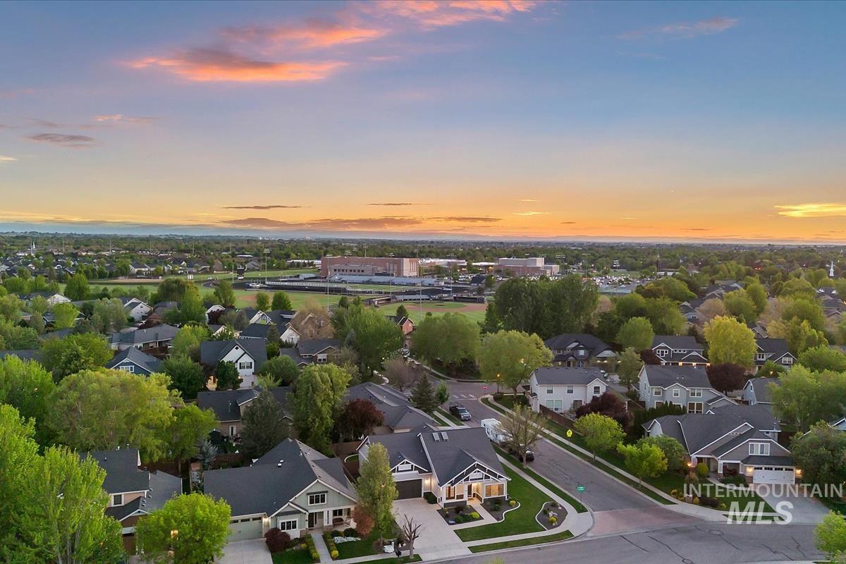 863 W Colbert St, Meridian, Idaho 83646, 3 Bedrooms, 2.5 Bathrooms, Residential For Sale, Price $634,900,MLS 98985060