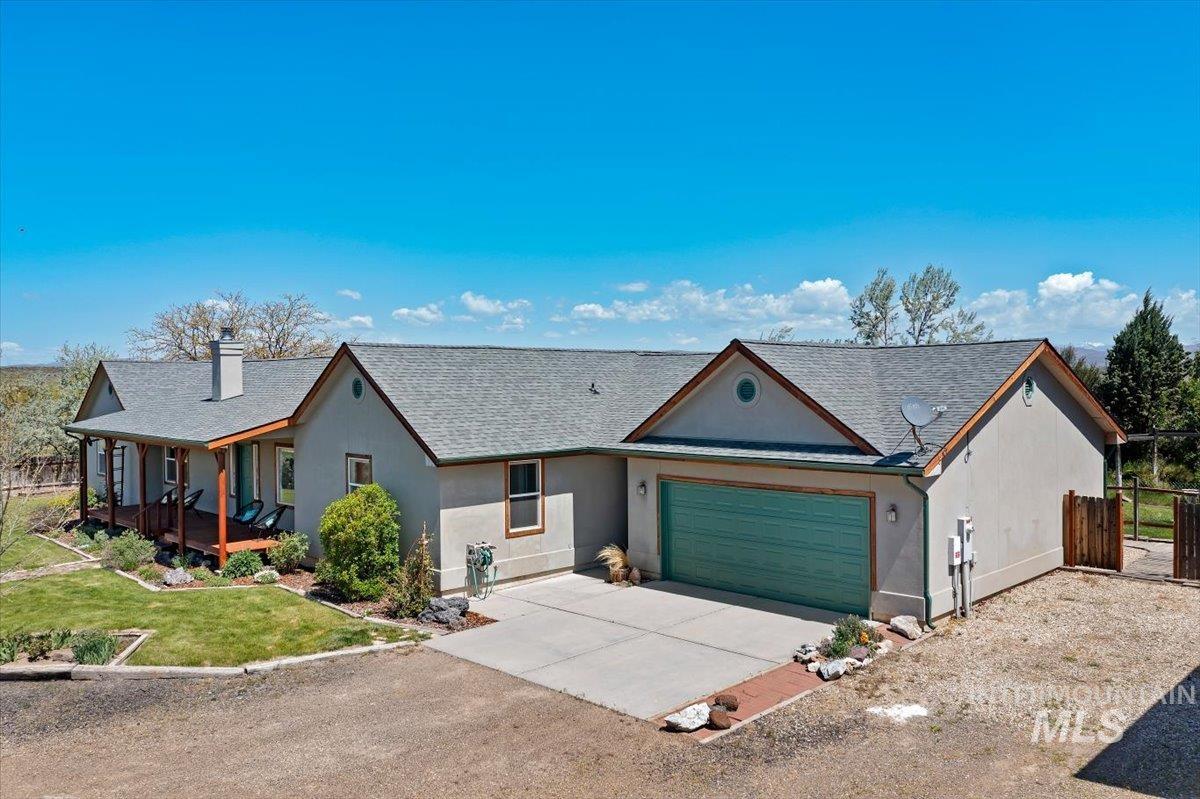147 E ndian Creek, Boise, Idaho 83716, 4 Bedrooms, 4 Bathrooms, Residential For Sale, Price $925,000,MLS 98985061