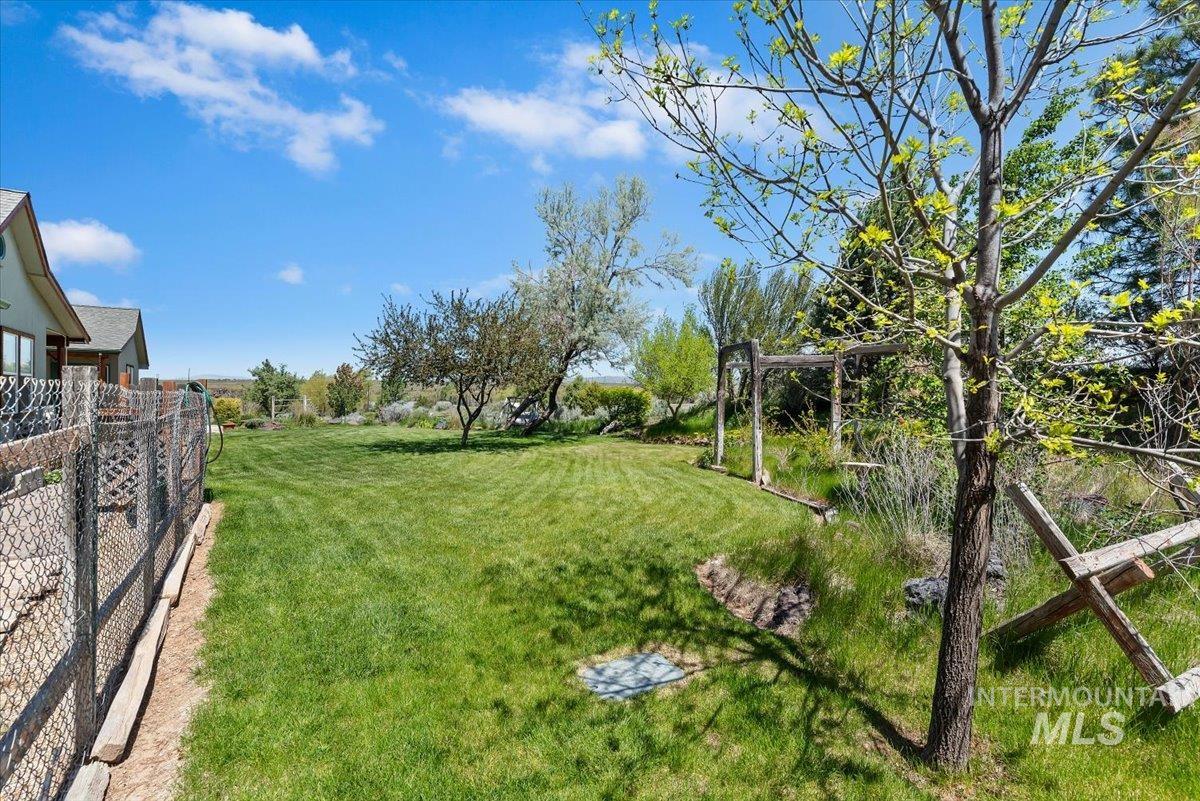 147 E ndian Creek, Boise, Idaho 83716, 4 Bedrooms, 4 Bathrooms, Residential For Sale, Price $925,000,MLS 98985061