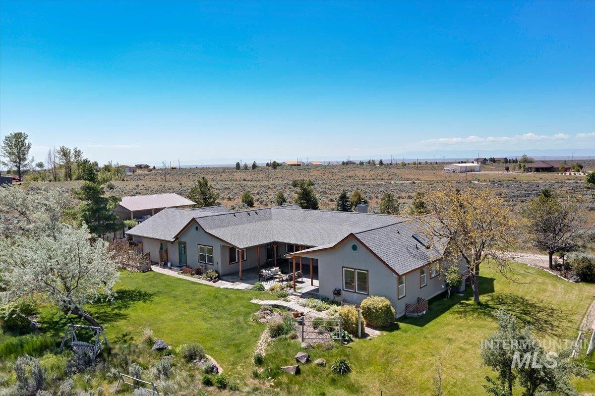 147 E ndian Creek, Boise, Idaho 83716, 4 Bedrooms, 4 Bathrooms, Residential For Sale, Price $925,000,MLS 98985061