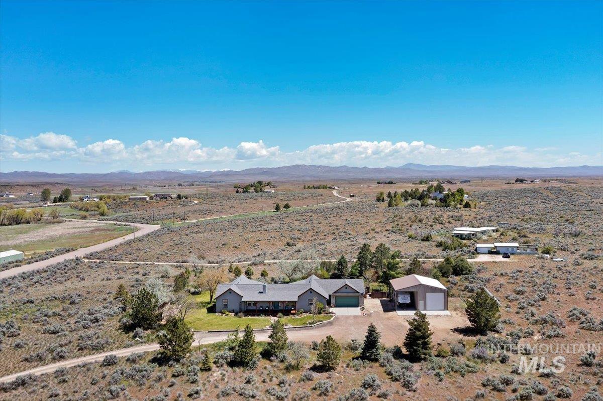 147 E ndian Creek, Boise, Idaho 83716, 4 Bedrooms, 4 Bathrooms, Residential For Sale, Price $925,000,MLS 98985061