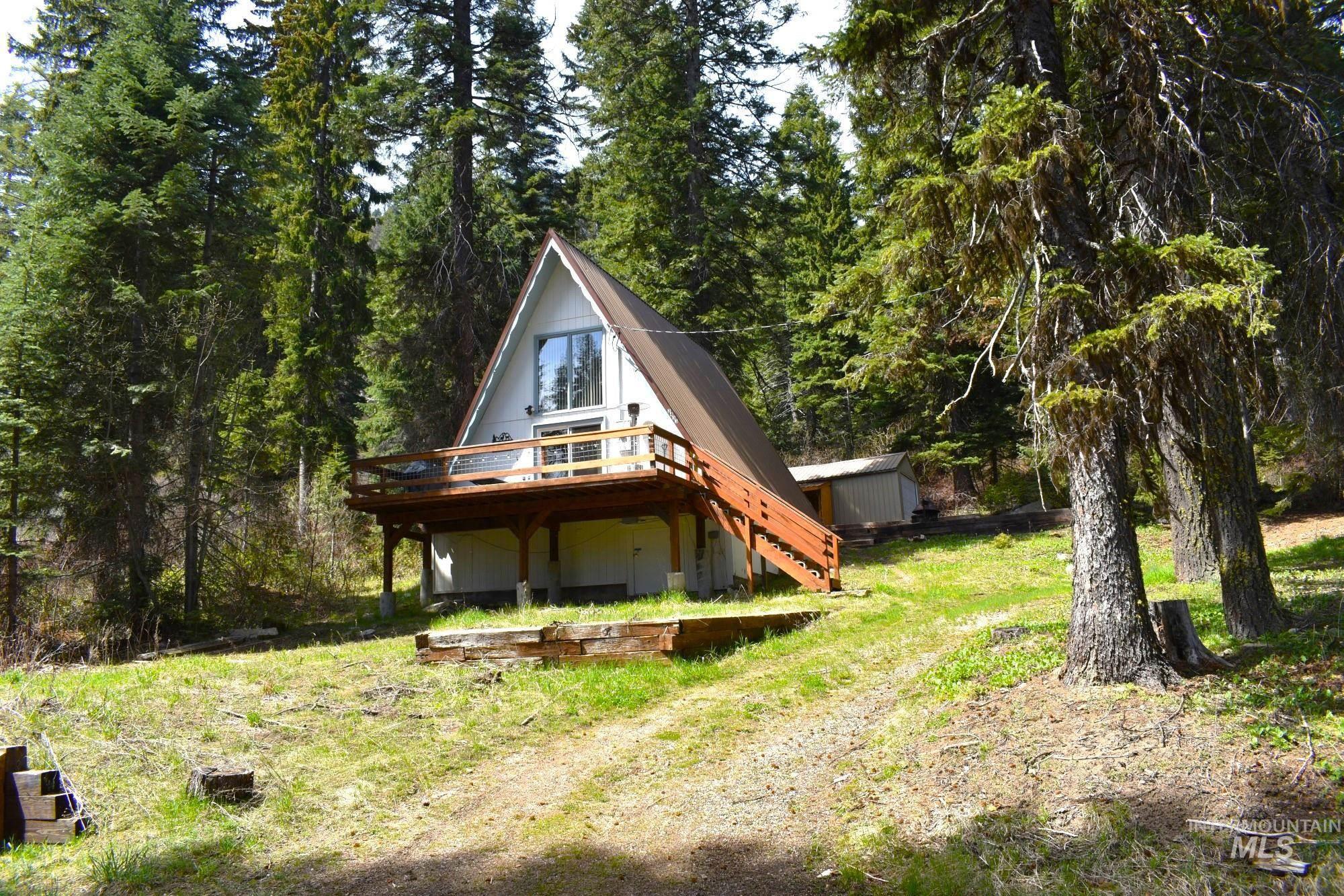 2433 Maverick Rd, Donnelly, Idaho 83615, 2 Bedrooms, 1 Bathroom, Residential For Sale, Price $499,000, 98985065