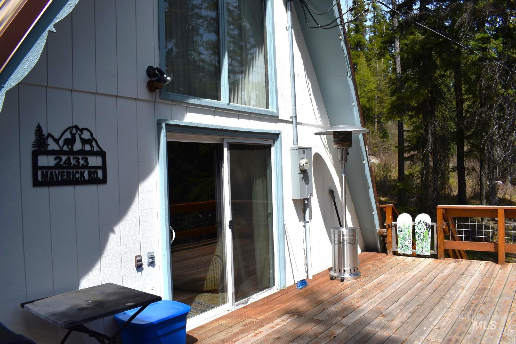 2433 Maverick Rd, Donnelly, Idaho 83615, 2 Bedrooms, 1 Bathroom, Residential For Sale, Price $529,000,MLS 98985065
